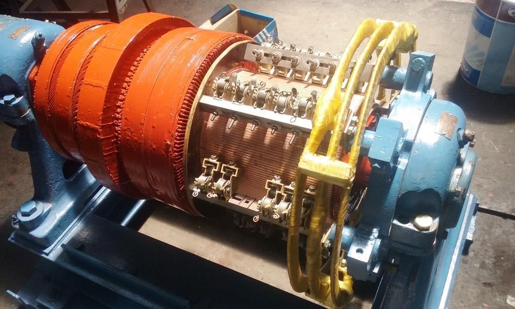 Antes: colector y porta escobillas del motor de rotor bobinado